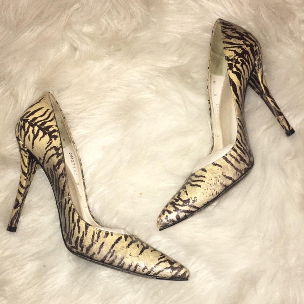 Stuart weitzman zebra tiger print pump